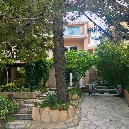 Apartment Paradise *