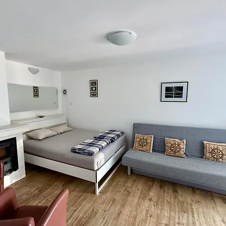 Apartment Paradise *