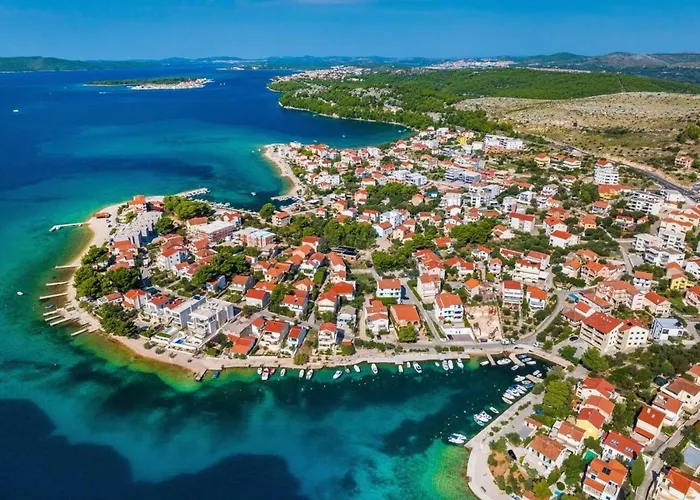 Apartment Paradise *