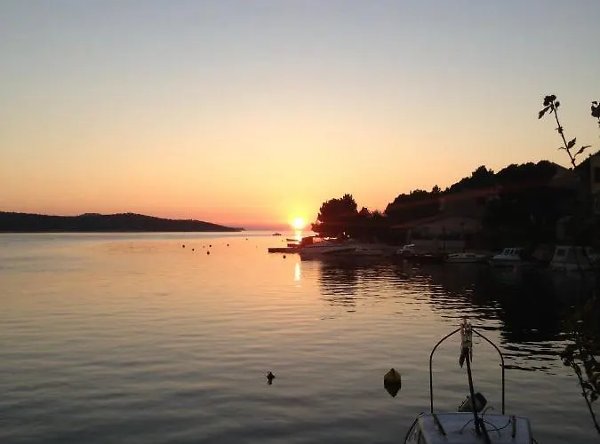 Apartment Paradise *